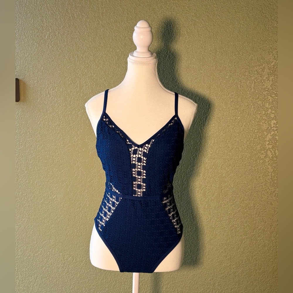 Kenneth Cole Royal Blue/Indigo Swimsuit with Cutout Details Size M